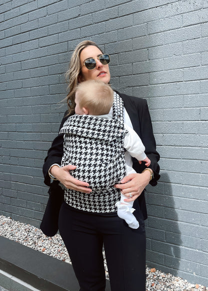 Baby Carrier Houndstooth B&W