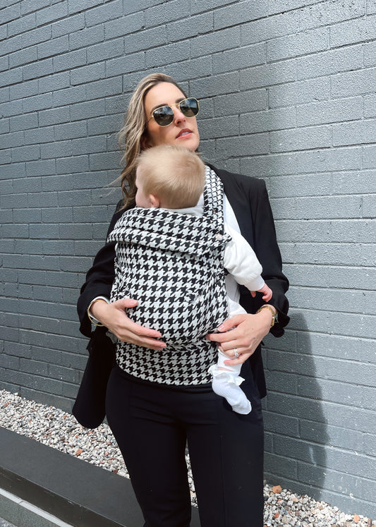 Baby Carrier Houndstooth B&W